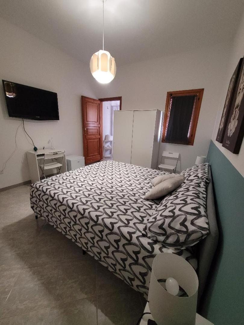 Casa Makira Apartment แตร์ราซีนี ภายนอก รูปภาพ